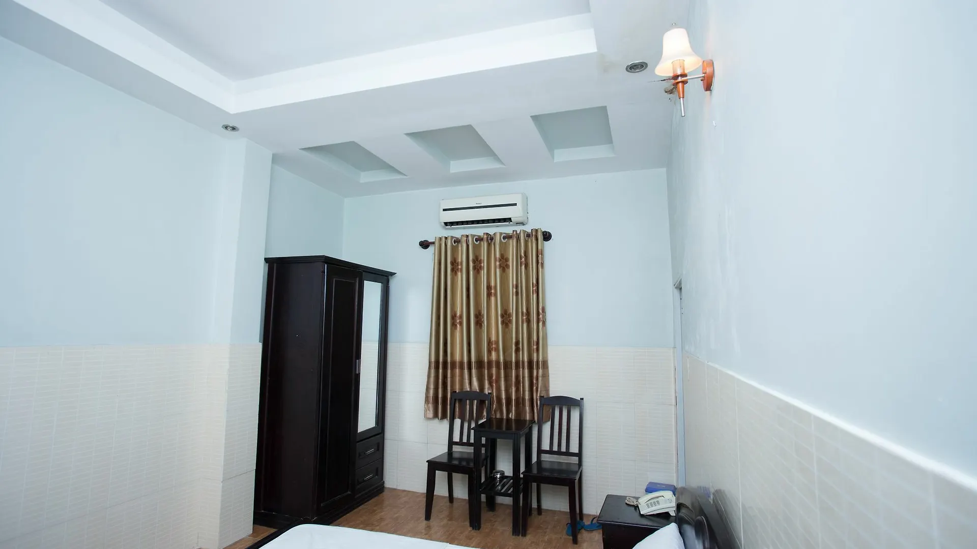 Khach San Hoai Phuong Hotel Ho Chi Minh City